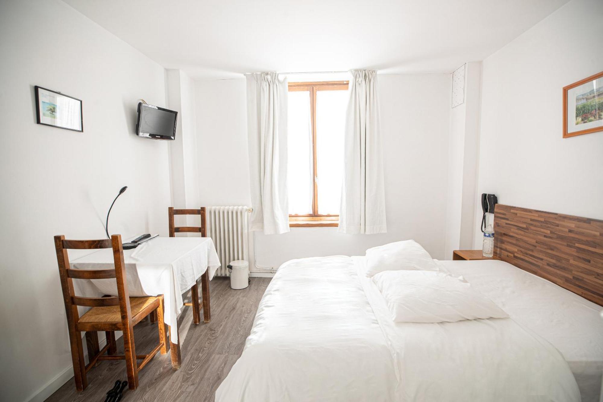 Hotel Restaurant Des 4 Ecluses Gaillon Номер фото