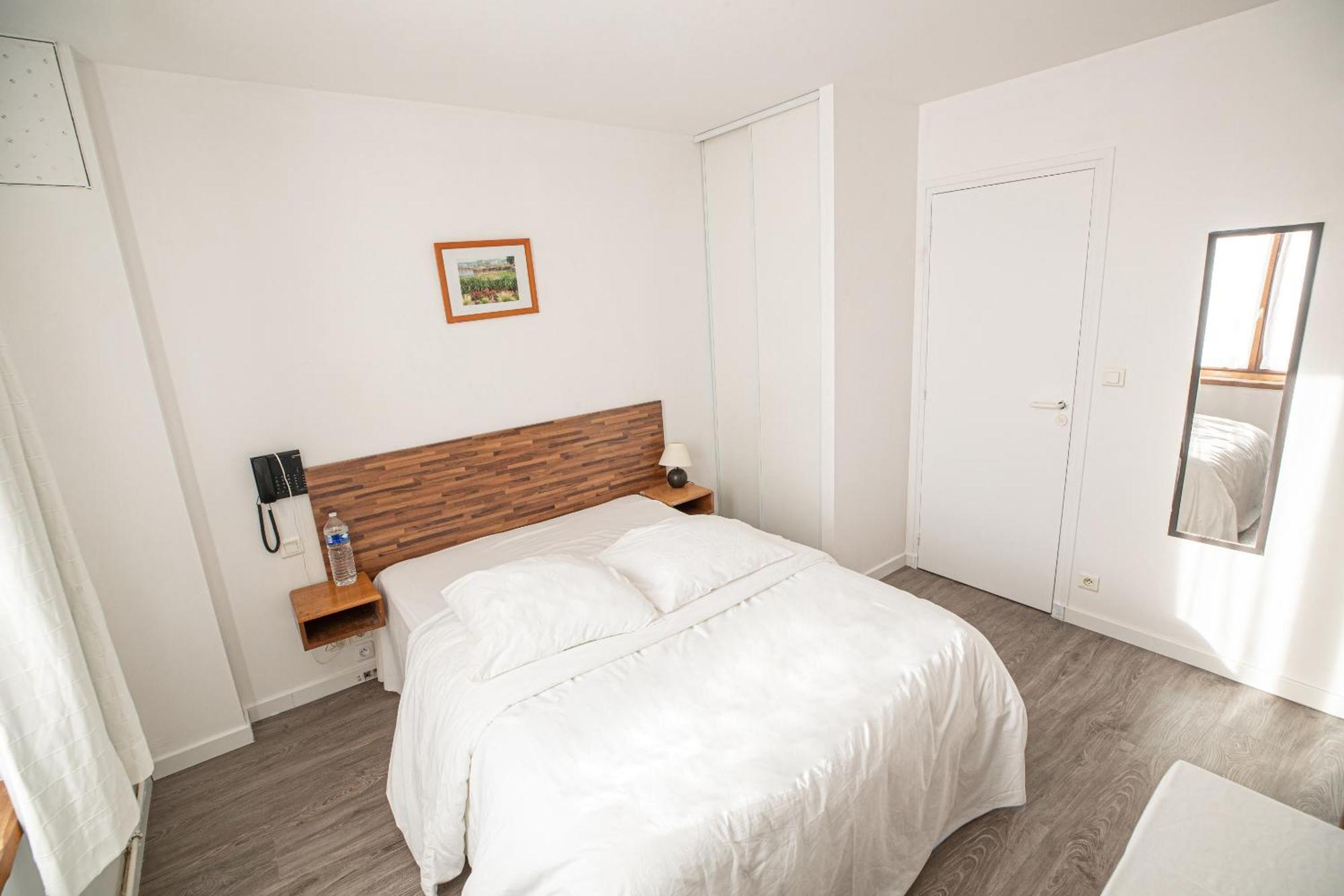 Hotel Restaurant Des 4 Ecluses Gaillon Номер фото