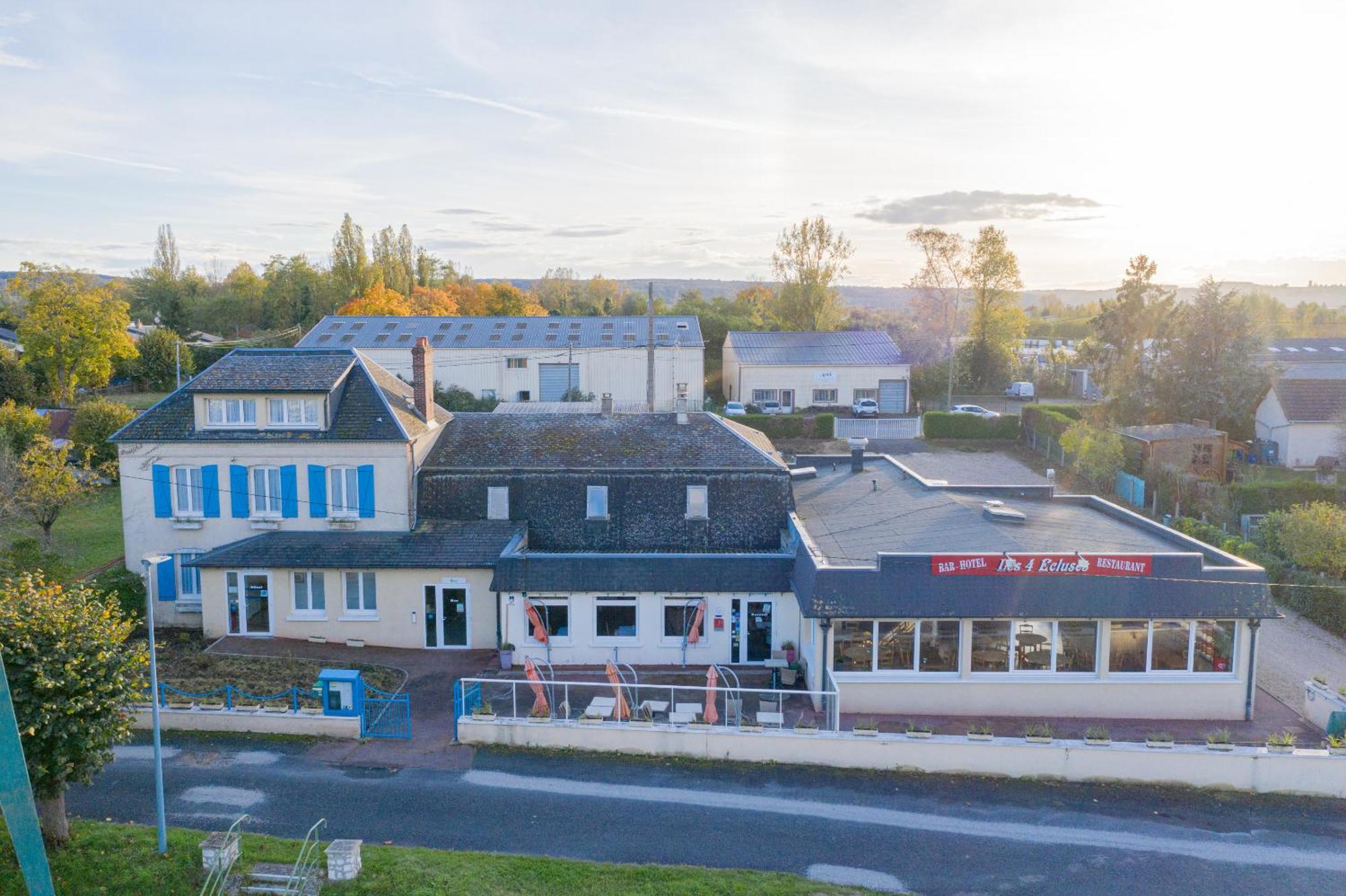 Hotel Restaurant Des 4 Ecluses Gaillon Экстерьер фото